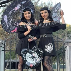 Elvira Bewitched Heart Bag 13 Elvira Bewitched Heart Bag -Kreepsville Shop BGHEB 6