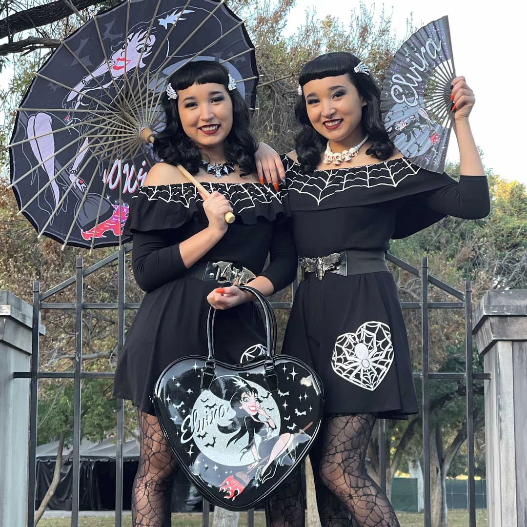 Elvira Bewitched Heart Bag 8 Elvira Bewitched Heart Bag - Image 6