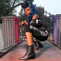 Strange & Unusual Stripe Capri Leggings -Kreepsville Shop GCPSUS 4