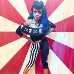 Strange & Unusual Stripe Capri Leggings -Kreepsville Shop GCPSUS 5